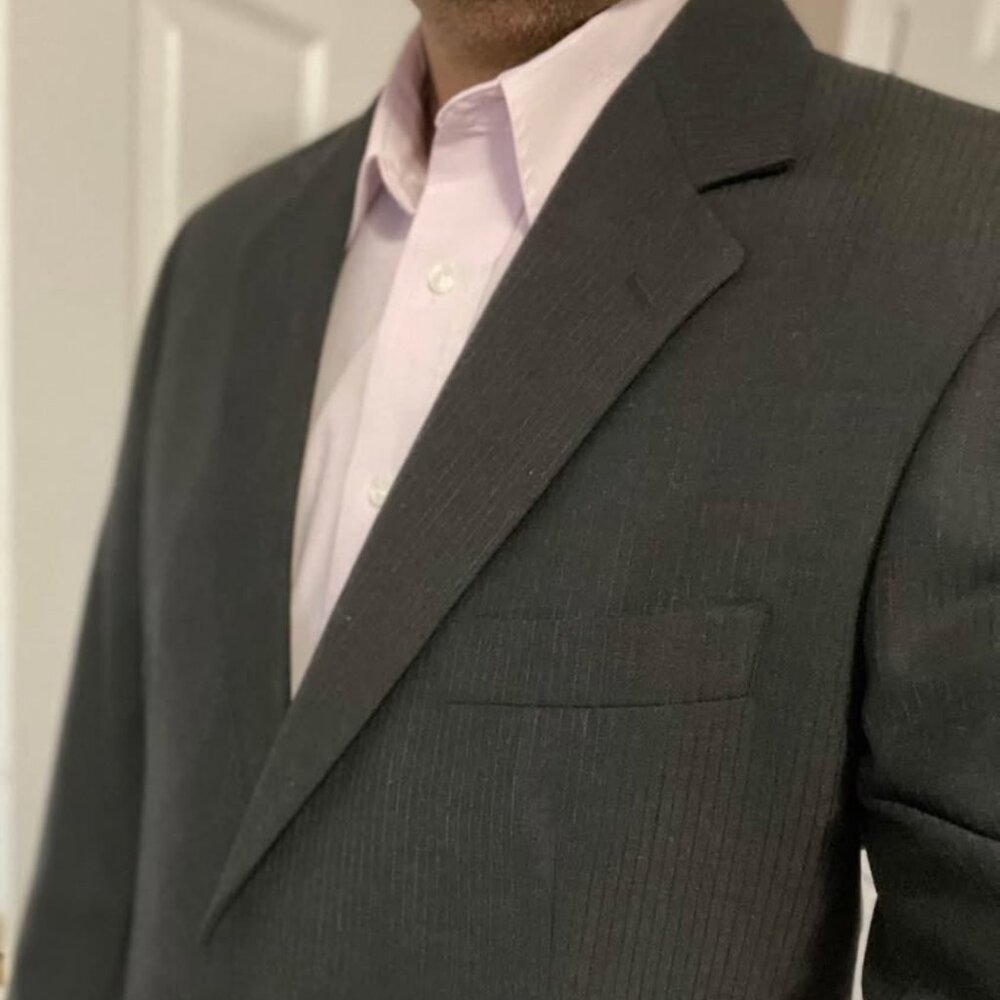 MEN's CLASSIC BLACK BUSINESS SUIT (42R, PANTS 36) - BRAND NEW, NEVER WORN